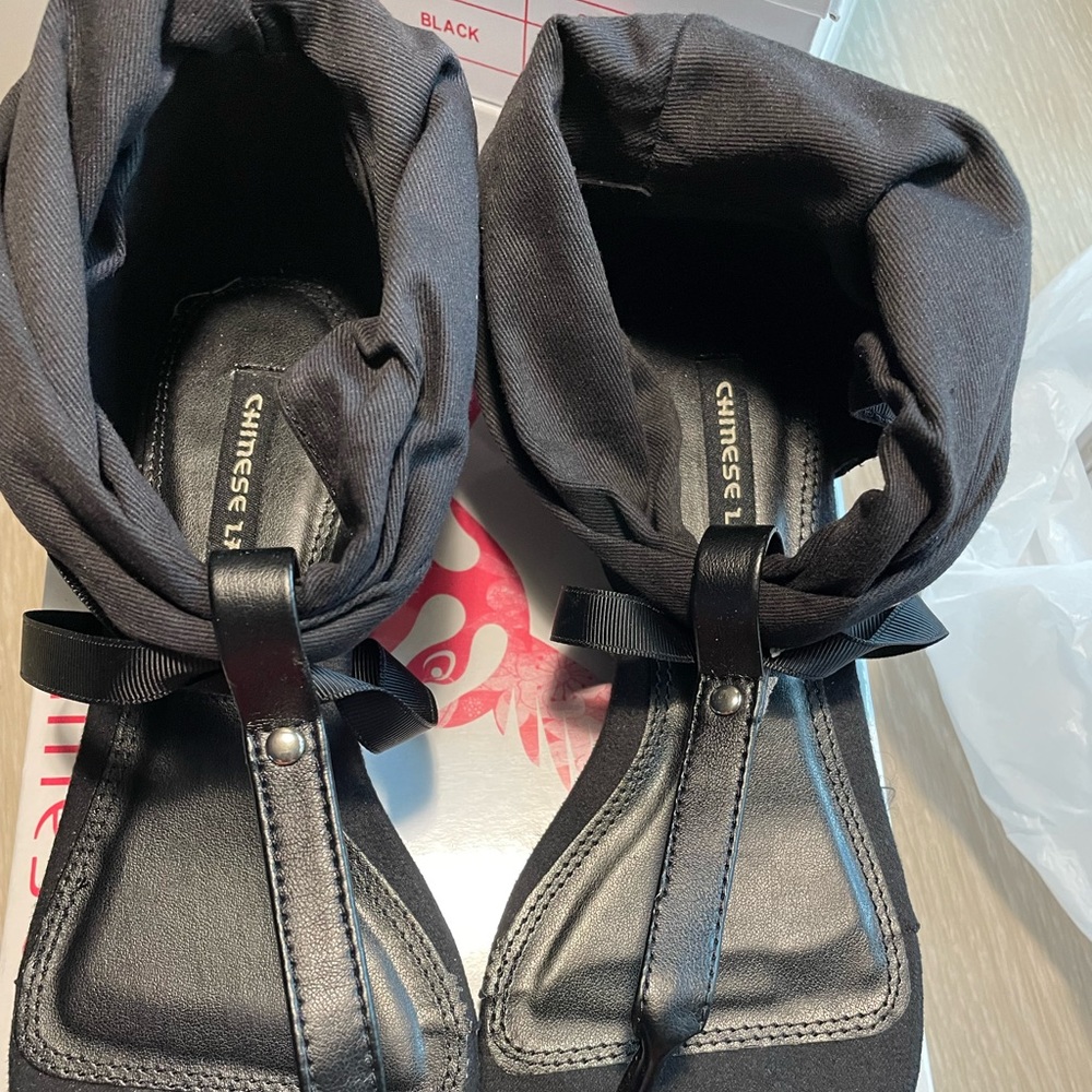 Chinese Laundry Size Sudoku Twill Thong Sandals Split Toe Shoes Black NEW w/Box